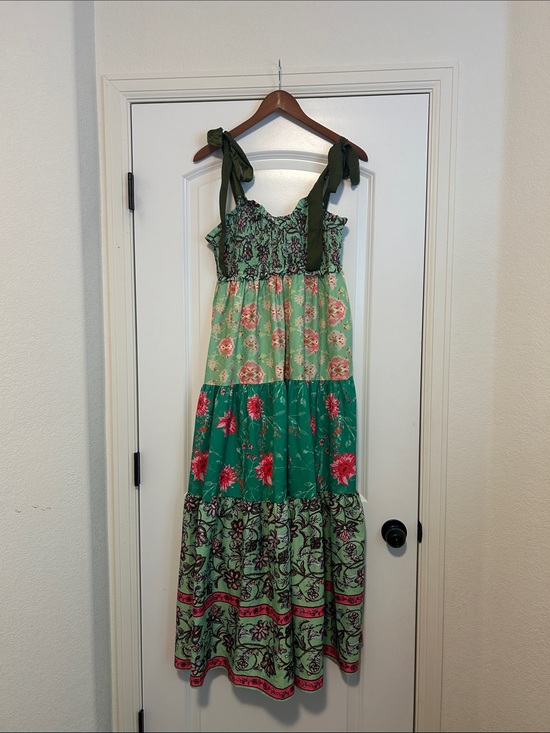 Dresses & Skirts - Women’s Green & Pink Tie Sleeve Tank Top Maxi Dress Size Large with pockets